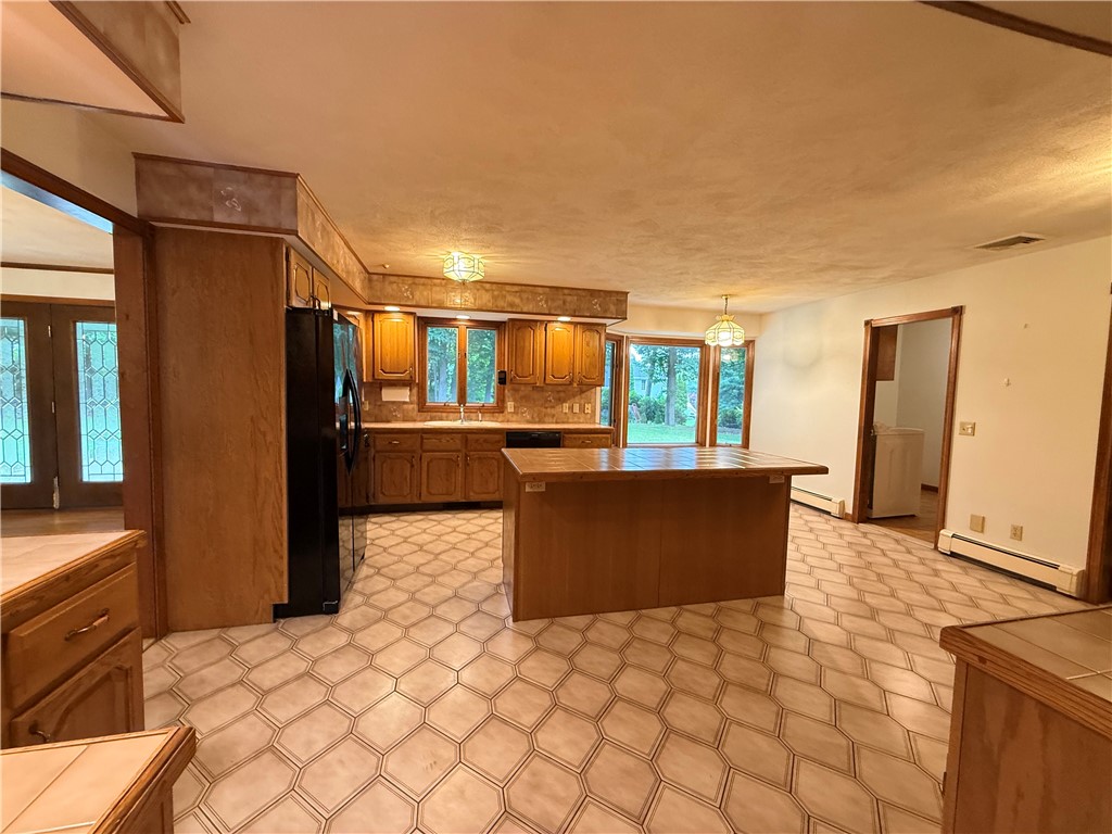 161 Council Rock Road Cranston, RI 02921 - Photo 15 of 31