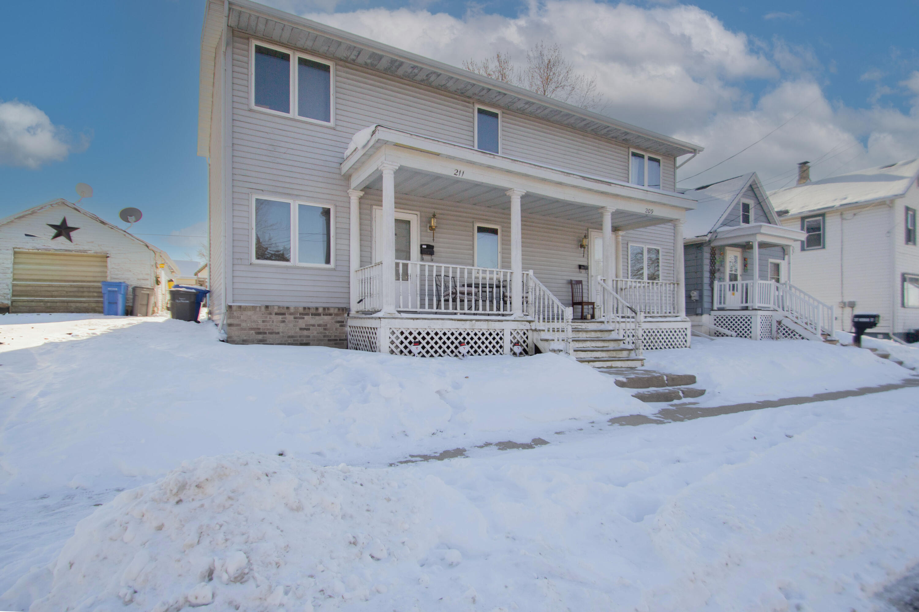 209 Herman Street, Unit 211 Watertown, WI 53098 - Photo 4 of 4 209 Herman Street