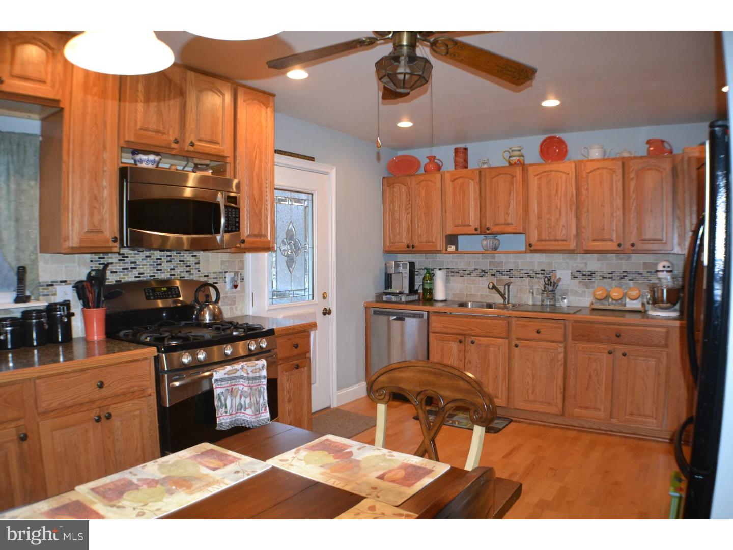846 Lancing Road Woodbury, NJ 08096 - Photo 6 of 15 Kitchen