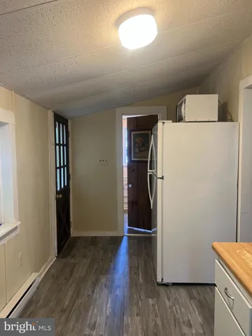 $1,800 | 1 Punte Lane, Essex, MD 21221