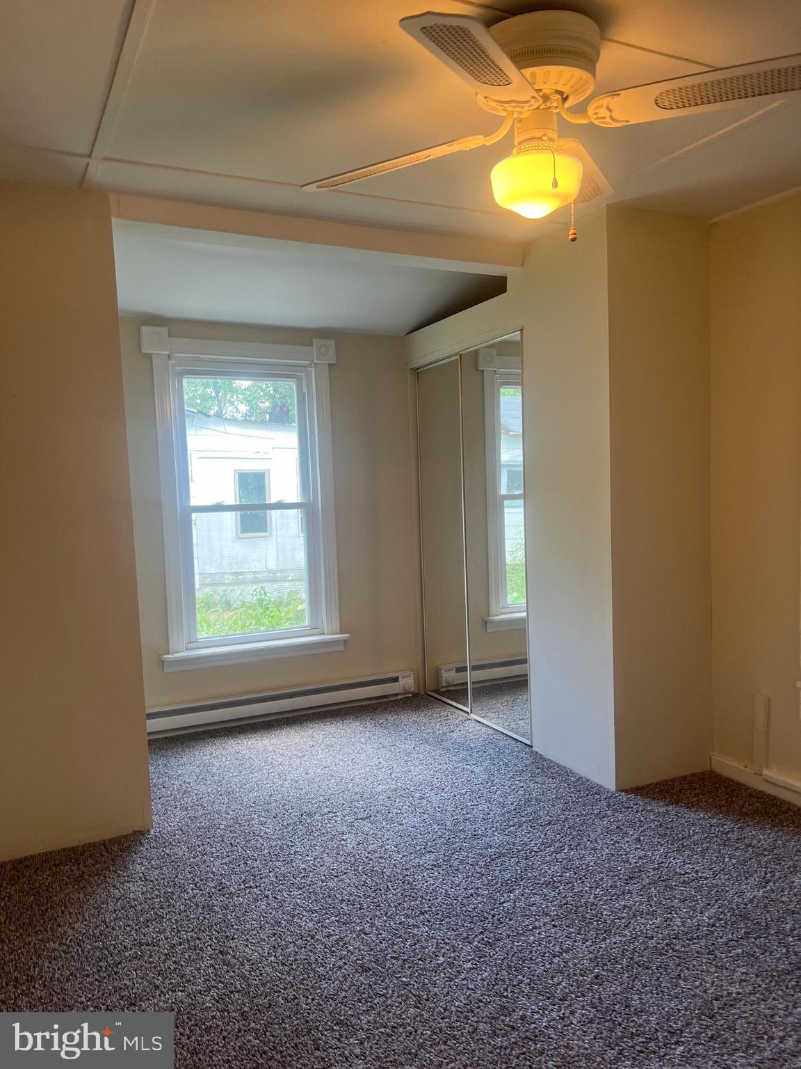 1 Punte Lane Essex, MD 21221 - Photo 16 of 37 a view of empty room with window
