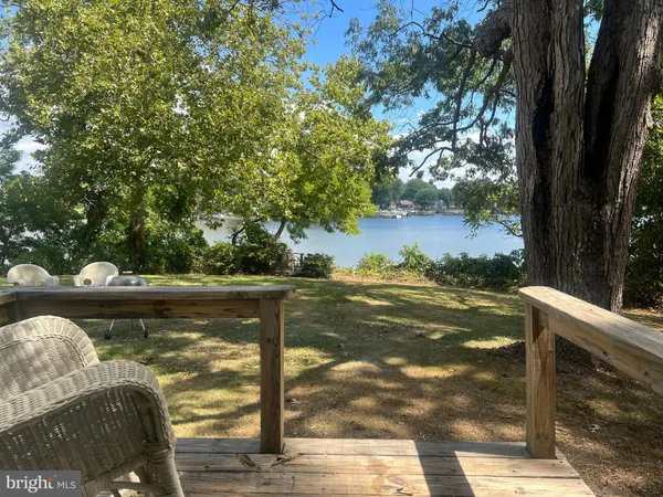 $1,800 | 1 Punte Lane, Essex, MD 21221