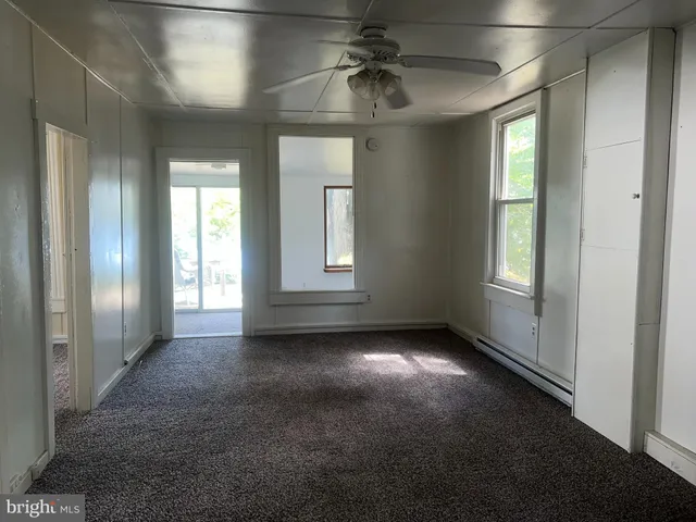 $1,800 | 1 Punte Lane, Essex, MD 21221