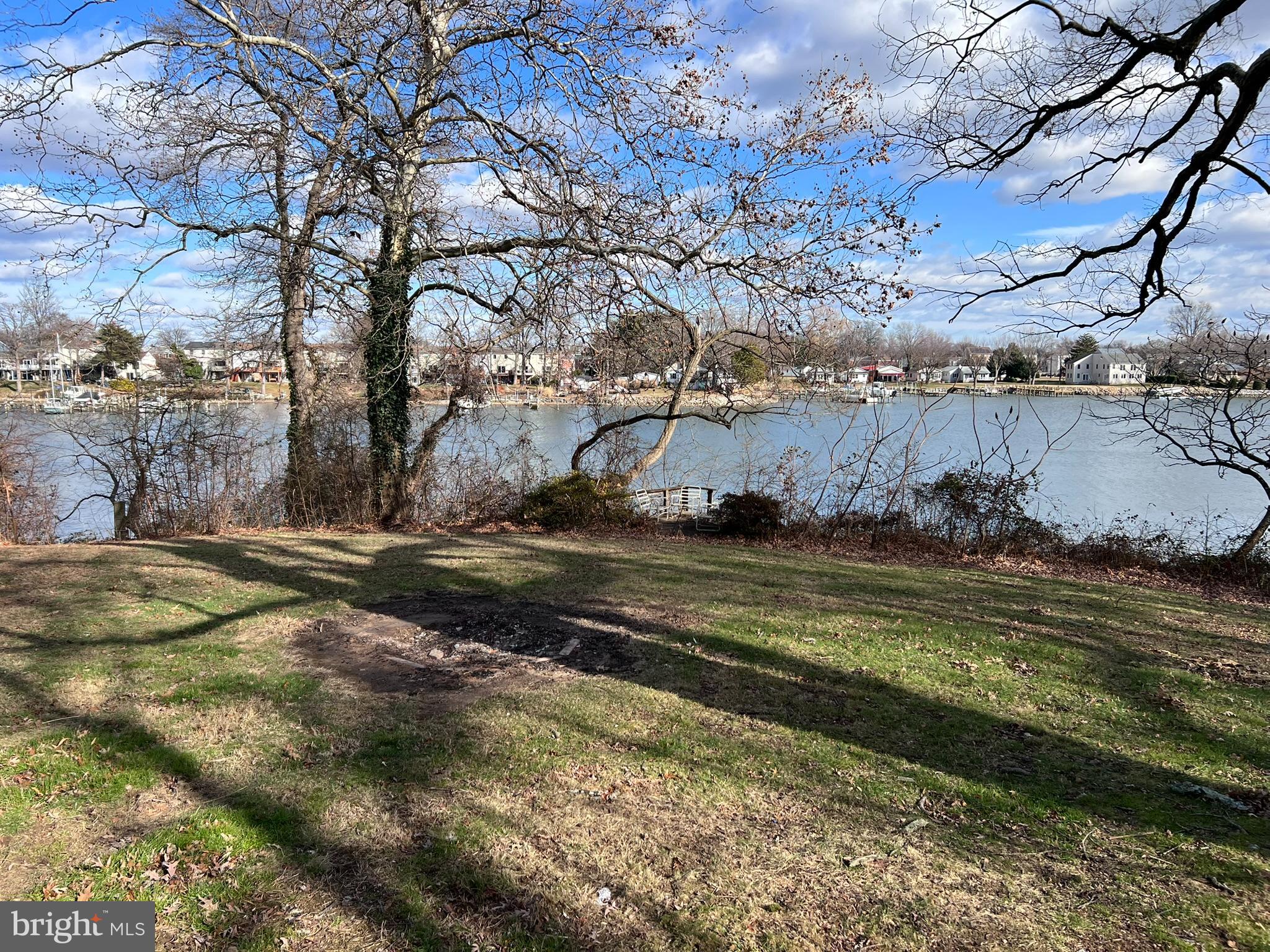 1 Punte Lane Essex, MD 21221 - Photo 36 of 37 a view of a backyard of a house