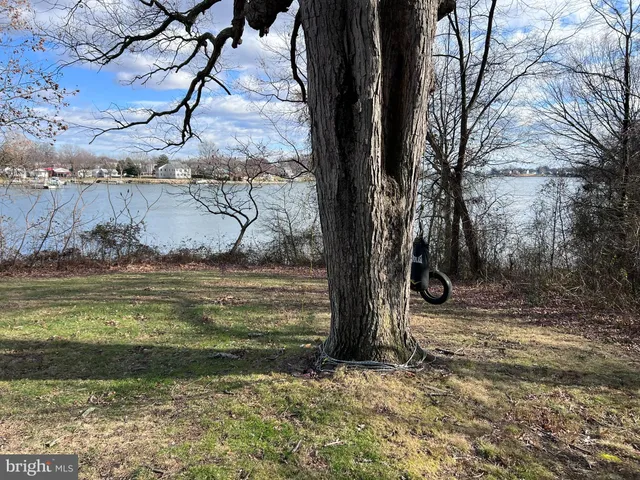 $1,800 | 1 Punte Lane, Essex, MD 21221