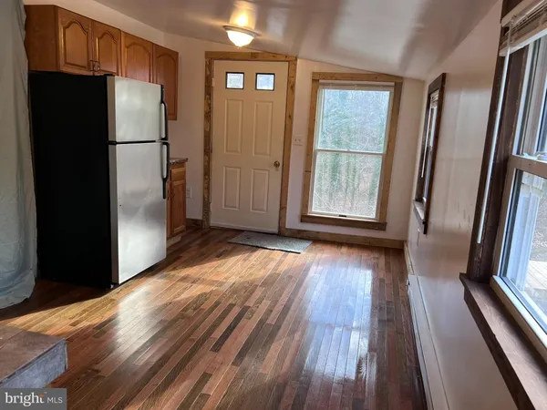 $1,800 | 1 Punte Lane, Essex, MD 21221