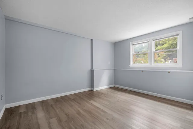 $289,000 | 1 Prospect Heights Road, Peterborough, NH 03458