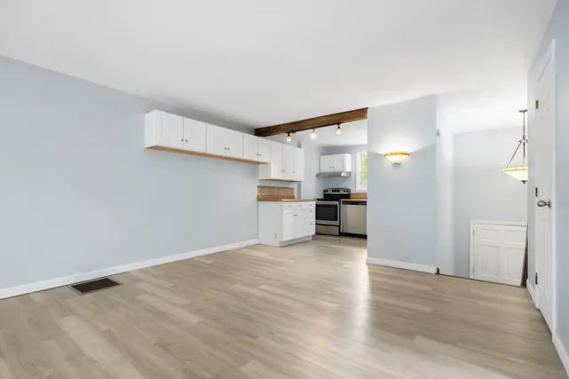 $289,000 | 1 Prospect Heights Road, Peterborough, NH 03458