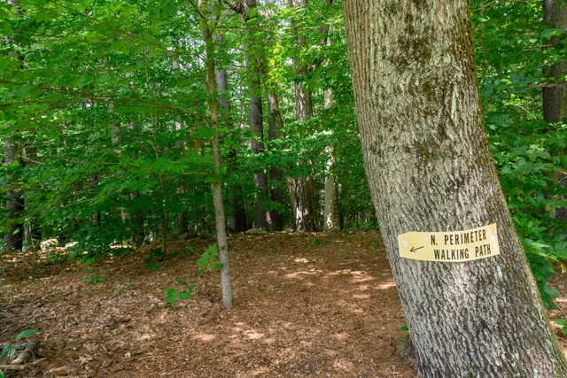 $289,000 | 1 Prospect Heights Road, Peterborough, NH 03458