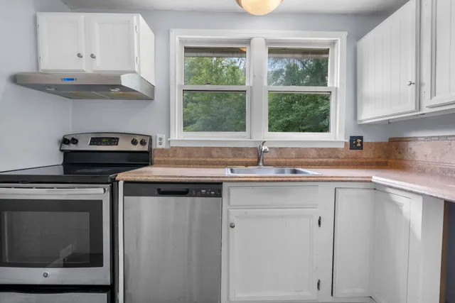 $289,000 | 1 Prospect Heights Road, Peterborough, NH 03458