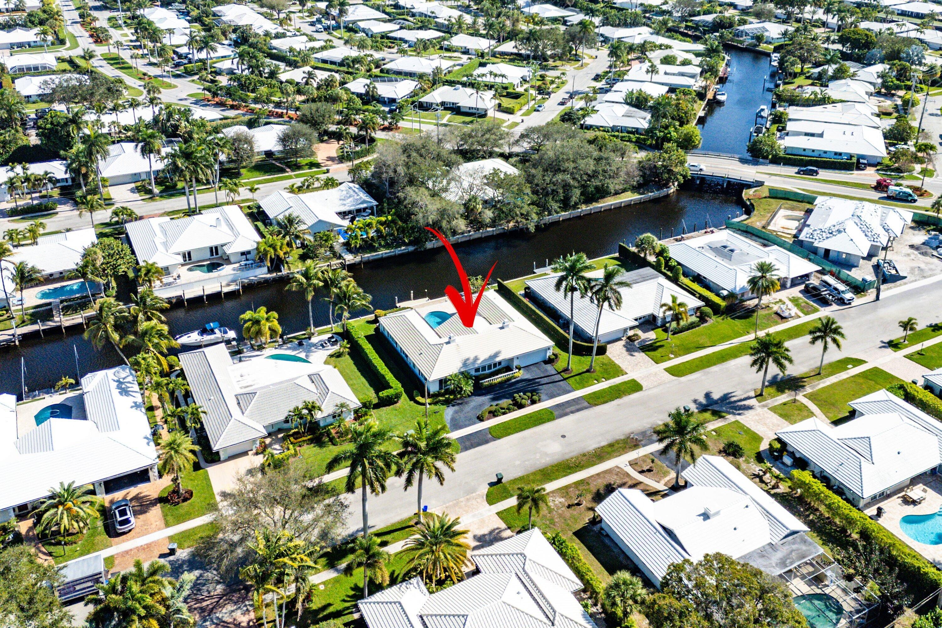 950 Mulberry Way Boca Raton, FL 33486 - Photo 17 of 23 an aerial view of a city