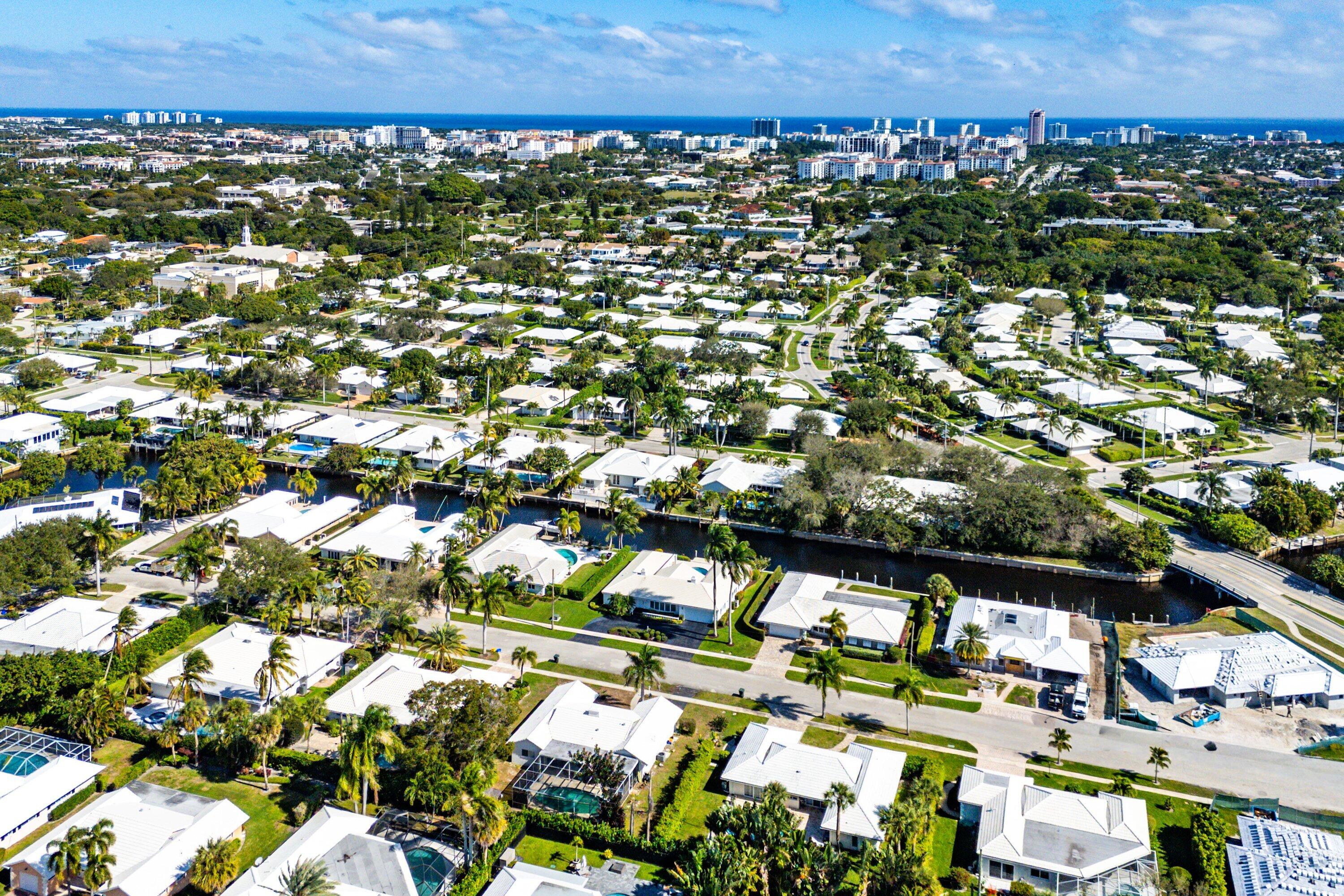 950 Mulberry Way Boca Raton, FL 33486 - Photo 23 of 23 a view of a city