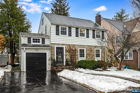 $739,000 | 3 Collins Avenue, Bloomfield, NJ 07003