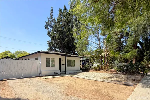 $844,500 | 3190 Estado Street, Pasadena, CA 91107
