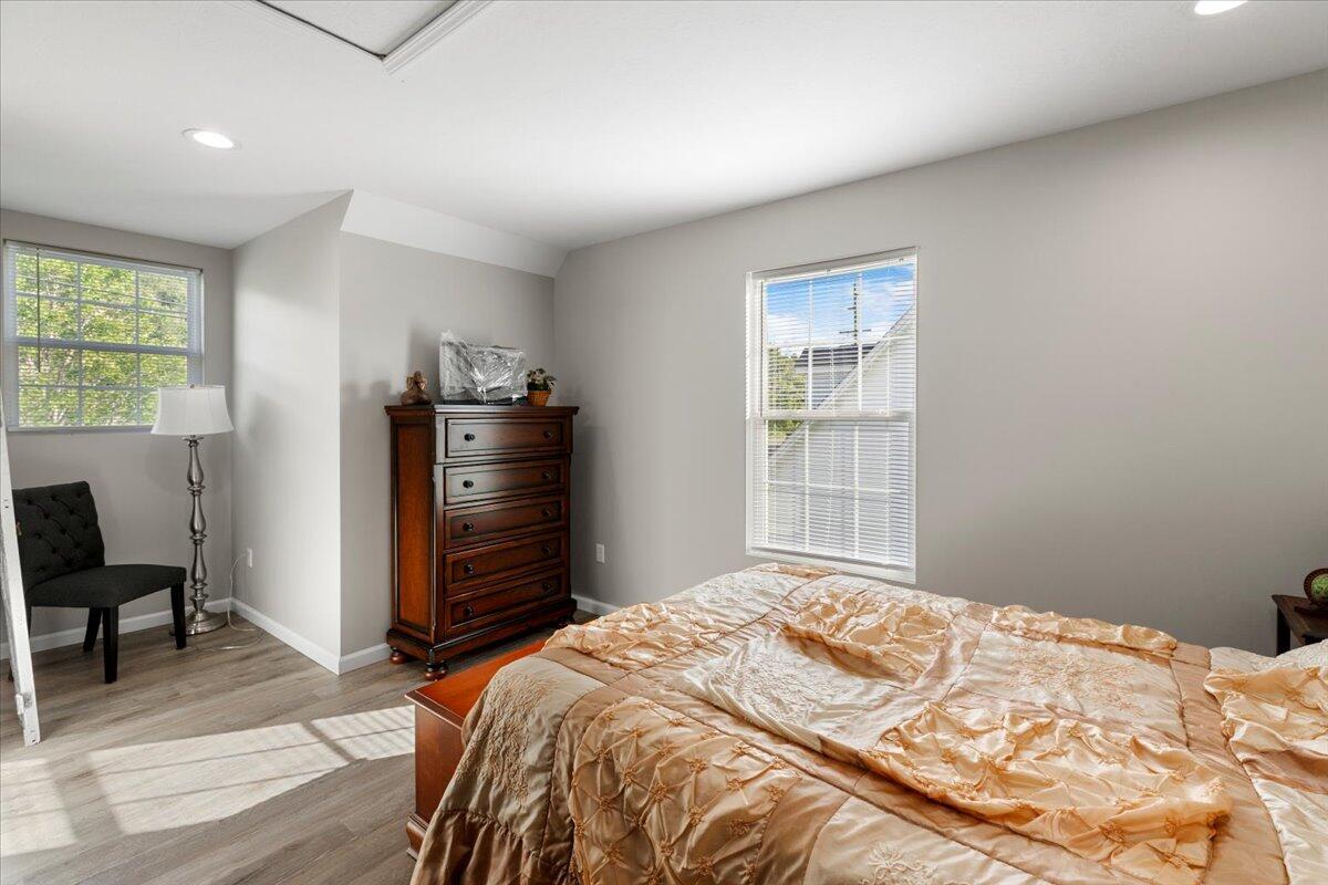 607 Rock Road West Radford, VA 24141 - Photo 3 of 21 11-11