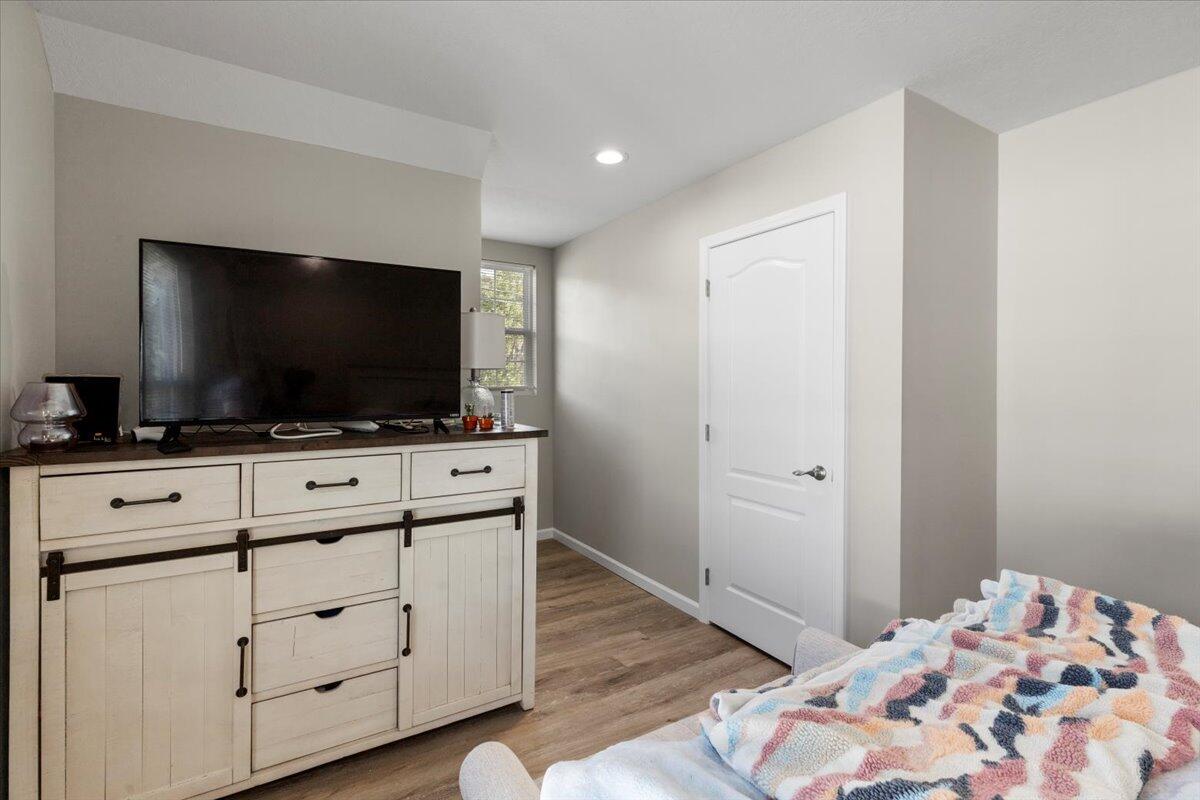 607 Rock Road West Radford, VA 24141 - Photo 6 of 21 17-17