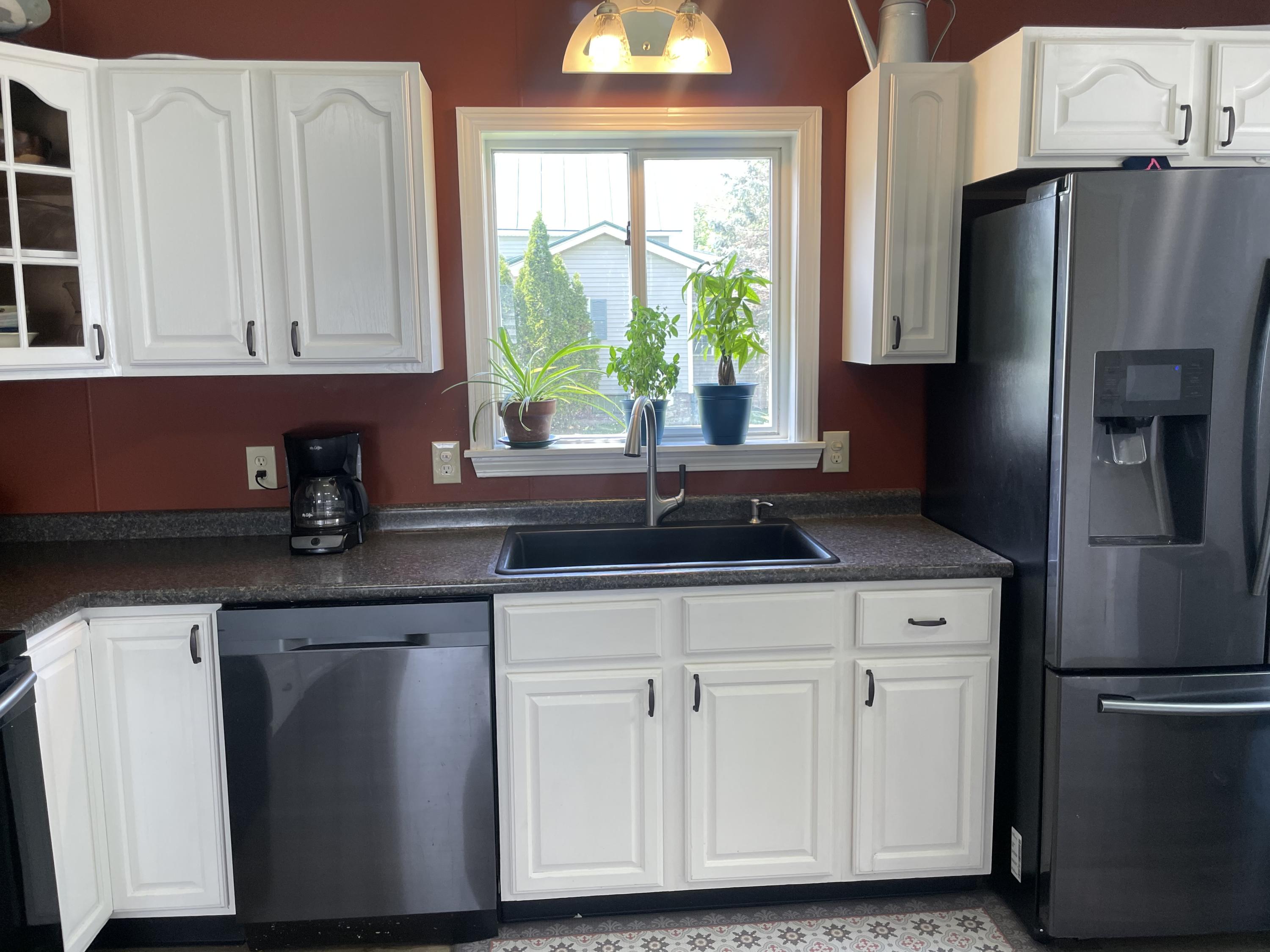 47 Oak Street Waterville, ME 04901 - Photo 5 of 25 Kitchen