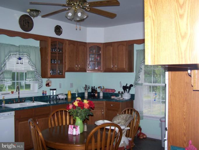 17389 Stoney Point Road King George, VA 22485 - Photo 2 of 28 Kitchen