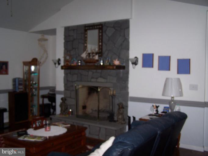 17389 Stoney Point Road King George, VA 22485 - Photo 19 of 28 Living Room