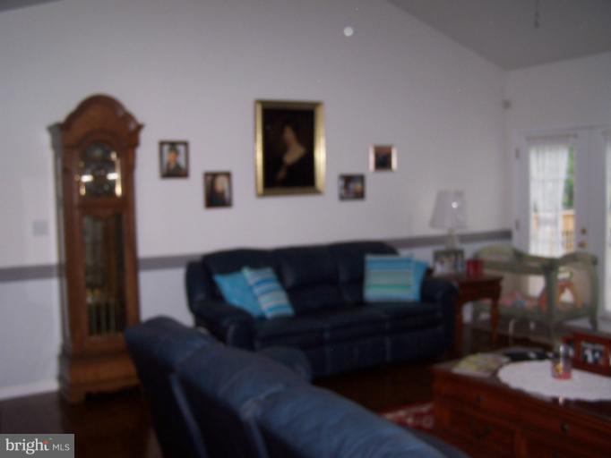 17389 Stoney Point Road King George, VA 22485 - Photo 10 of 28 Living Room