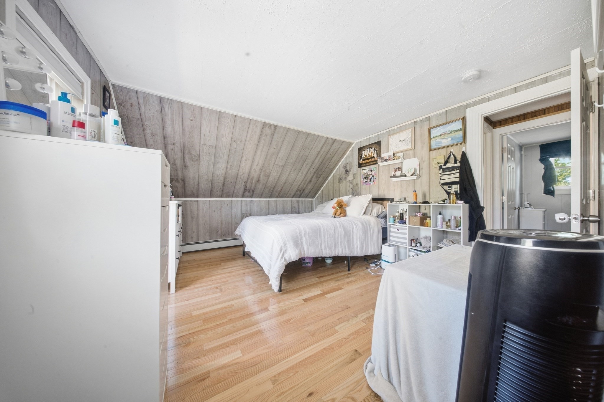 128 Howe Street Marlborough, MA 01752 - Photo 5 of 41 Gallery Image 5