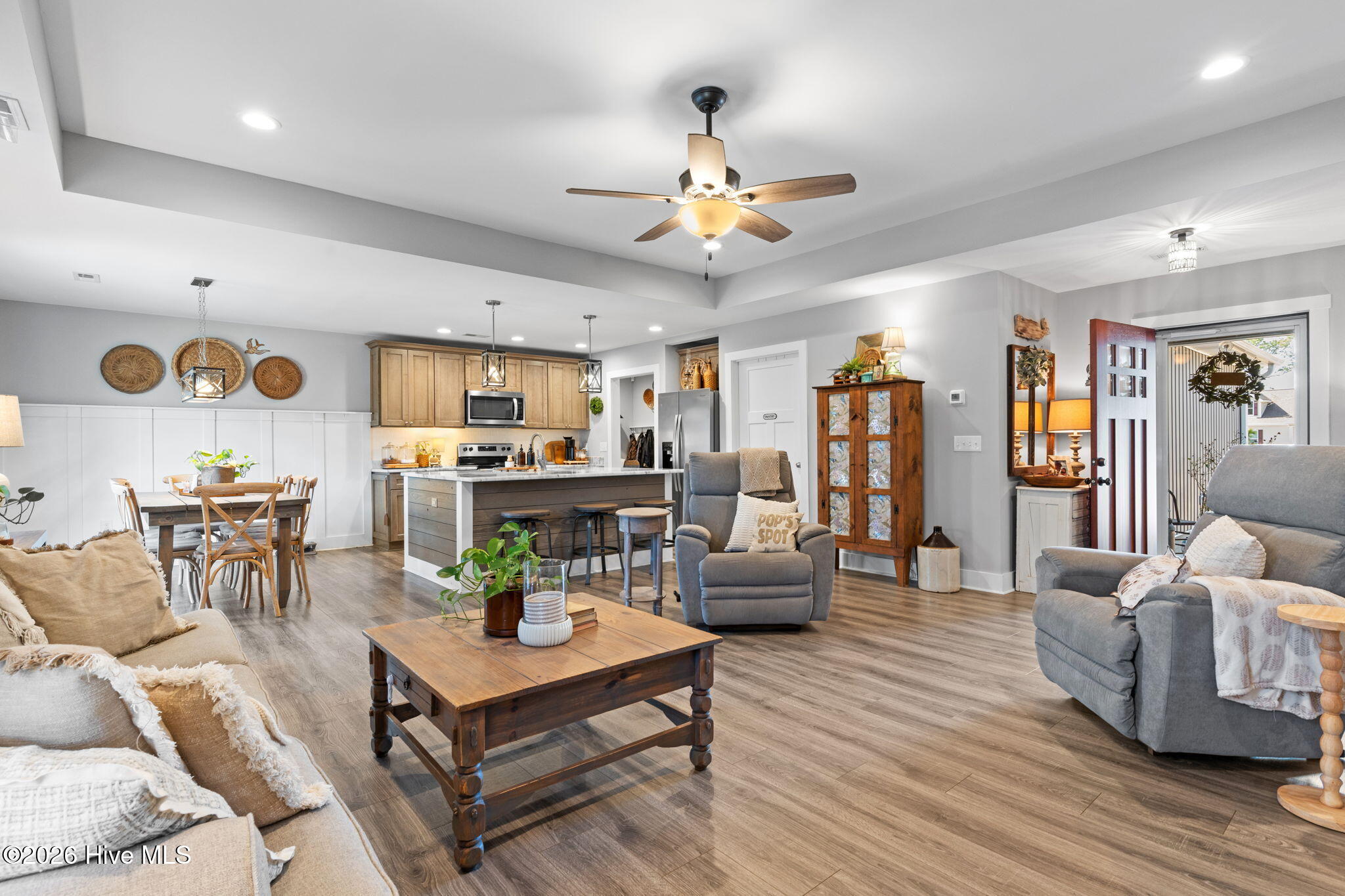 830 Village Point Road Southwest Shallotte, NC 28470 - Photo 10 of 52 Living