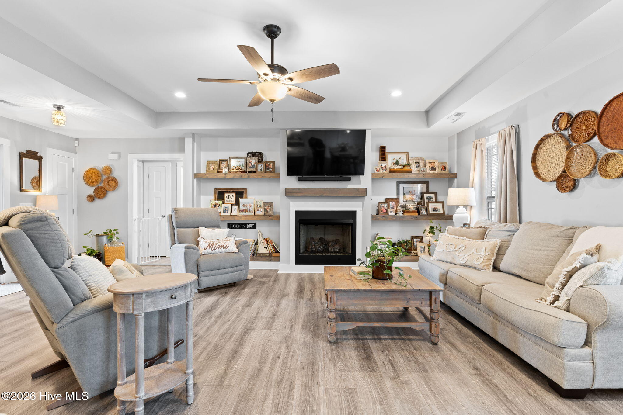 830 Village Point Road Southwest Shallotte, NC 28470 - Photo 9 of 52 Living