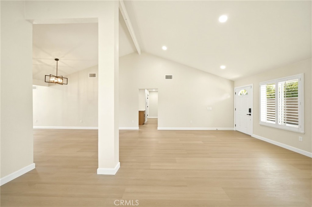 3073 Joshua Tree Road Riverside, CA 92503 - Photo 6 of 56