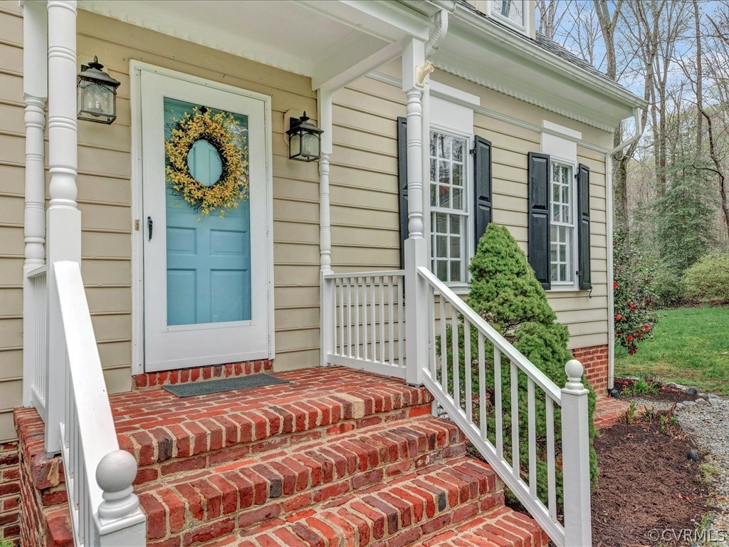 2100 Ramsgate Square Chesterfield, VA 23236 - Photo 5 of 36 a view of a porch with a table and chairs