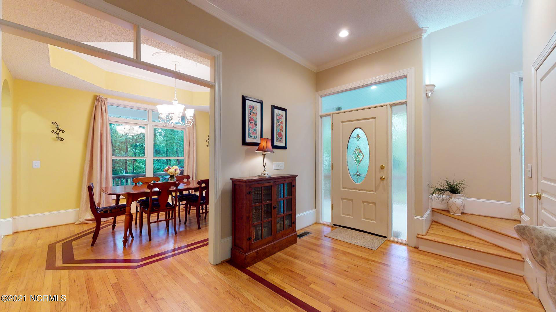 1816 Newkirk Road Wilmington, NC 28409 - Photo 16 of 31 16 Foyer and Dining room