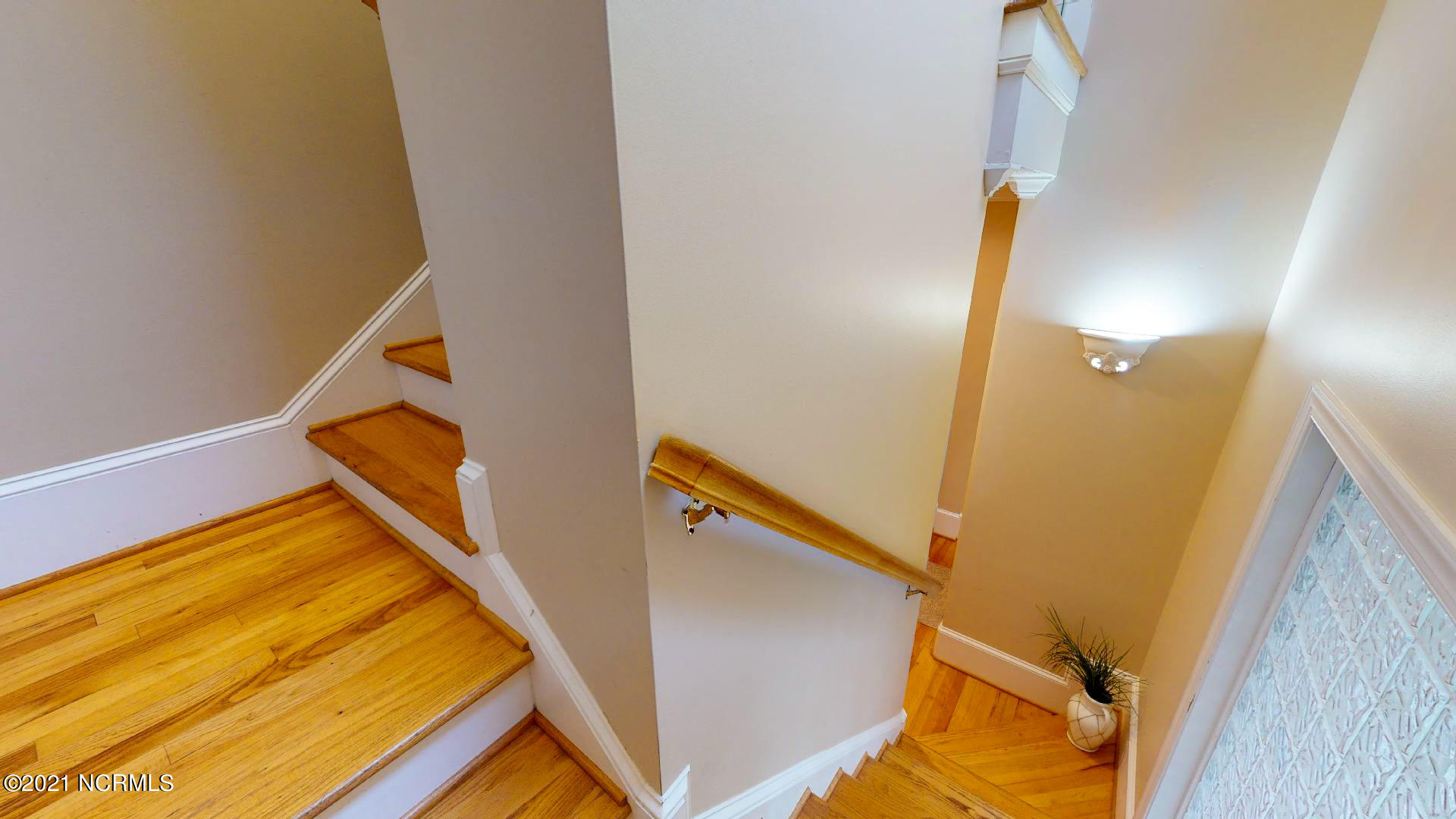 1816 Newkirk Road Wilmington, NC 28409 - Photo 24 of 31 22 stairs