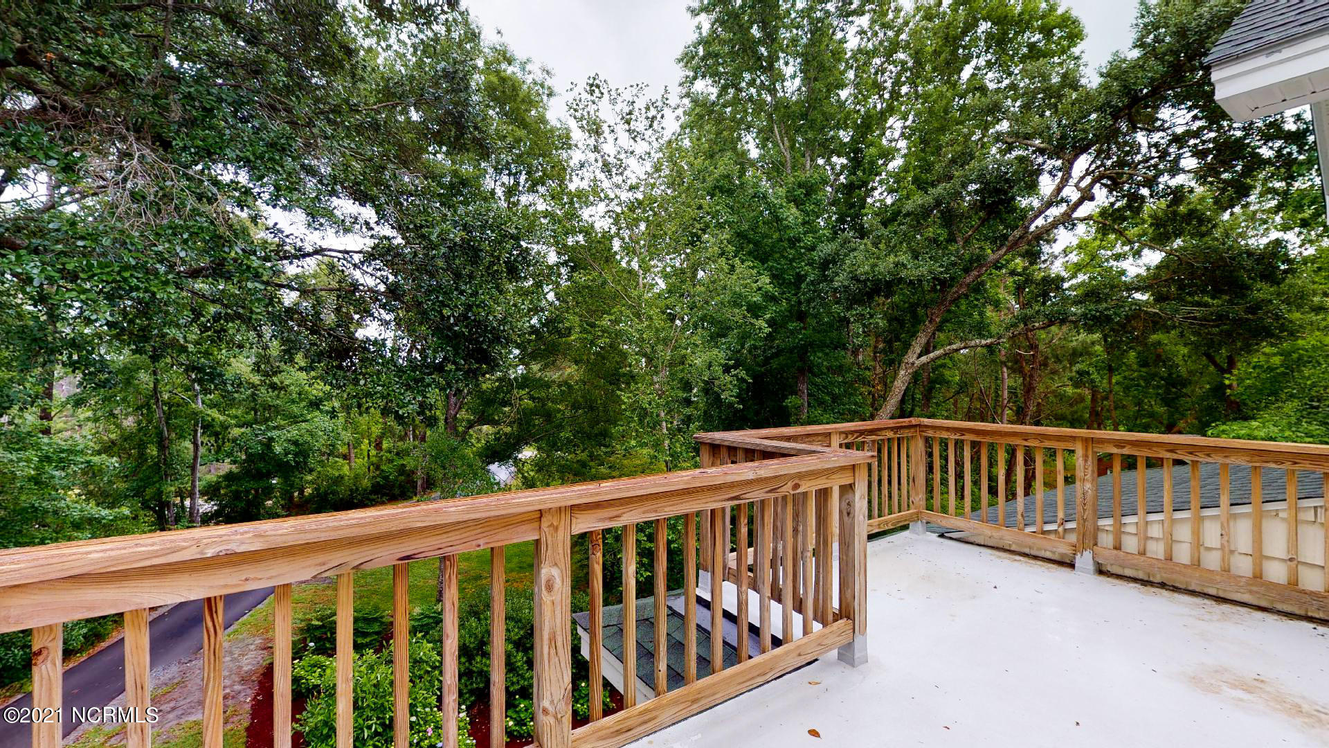 1816 Newkirk Road Wilmington, NC 28409 - Photo 29 of 31 27 deck off 2nd Bedroom