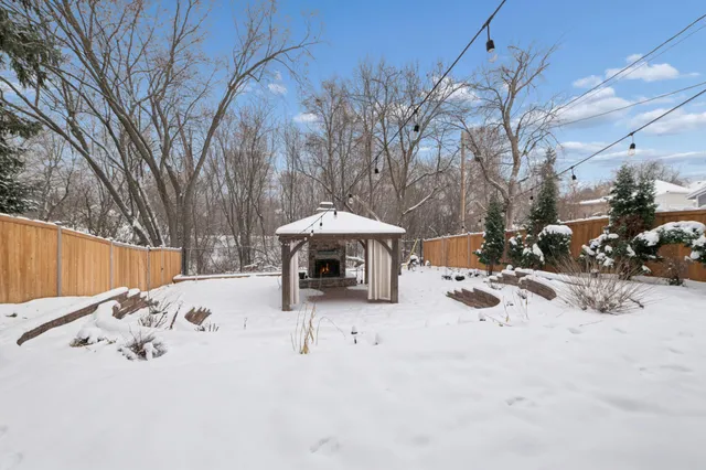 $299,900 | 542 5th Avenue Southwest, Cambridge, MN 55008