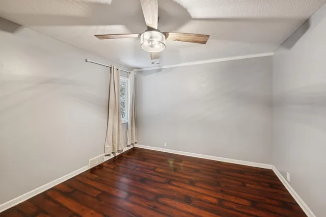 $299,900 | 542 5th Avenue Southwest, Cambridge, MN 55008