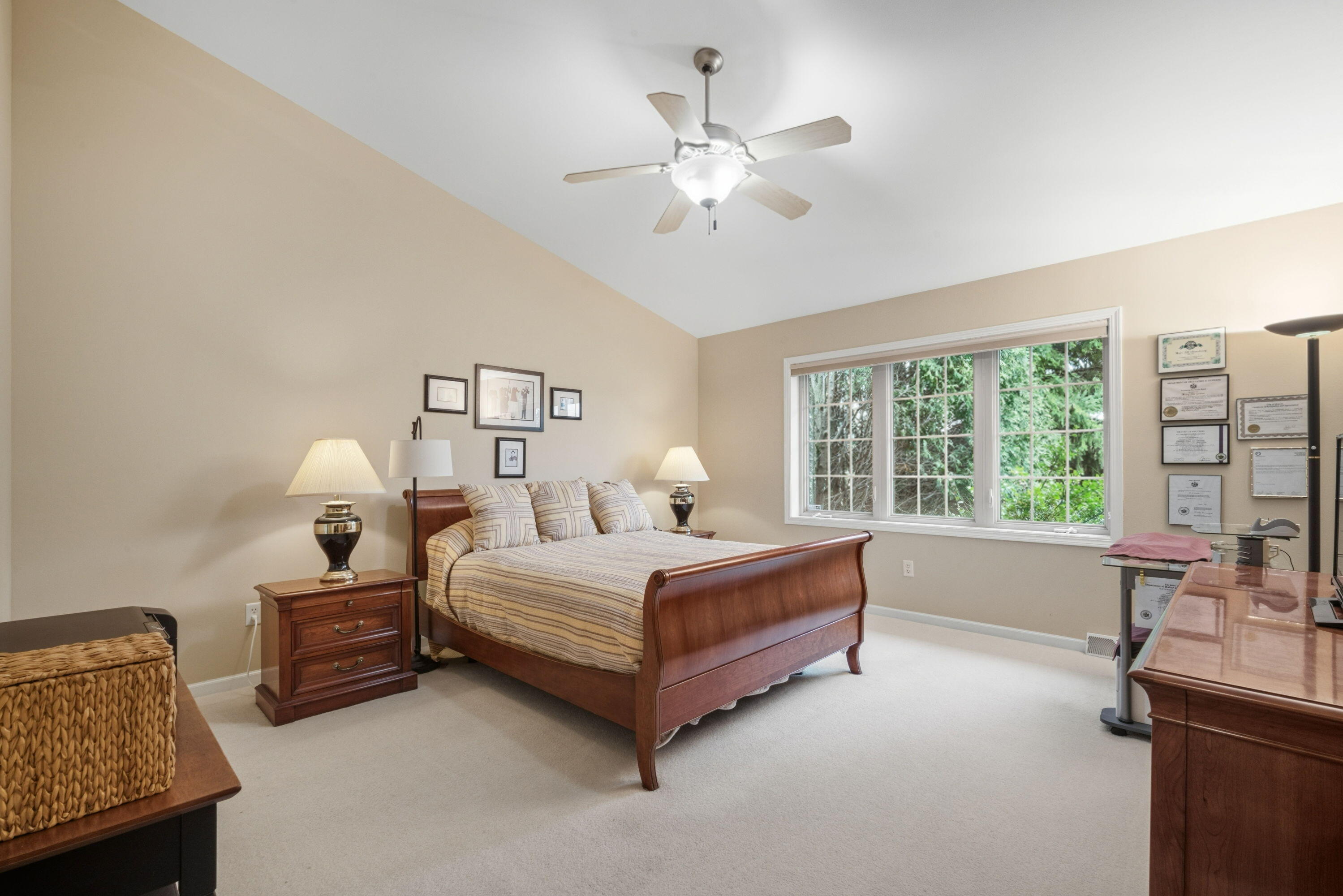 7103 West Mequon Trail Mequon, WI 53092 - Photo 12 of 17 Master bedroom