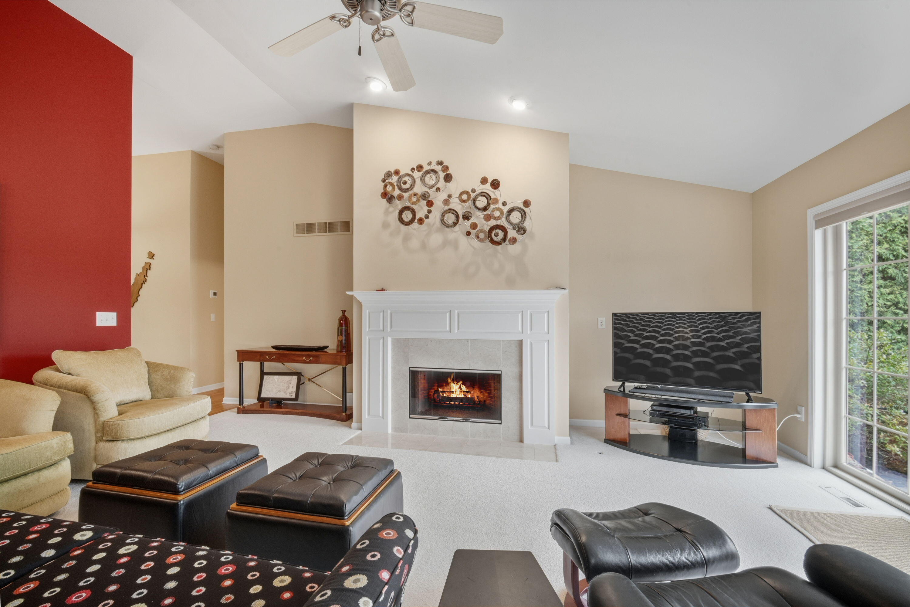 7103 West Mequon Trail Mequon, WI 53092 - Photo 9 of 17 Living room with gas fire place