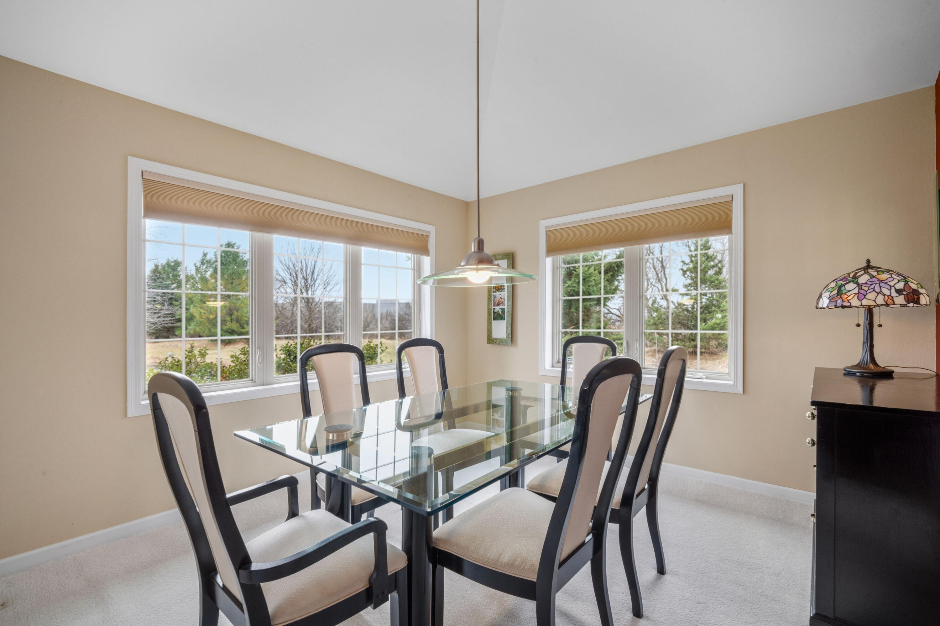 7103 West Mequon Trail Mequon, WI 53092 - Photo 10 of 17 Dining Room