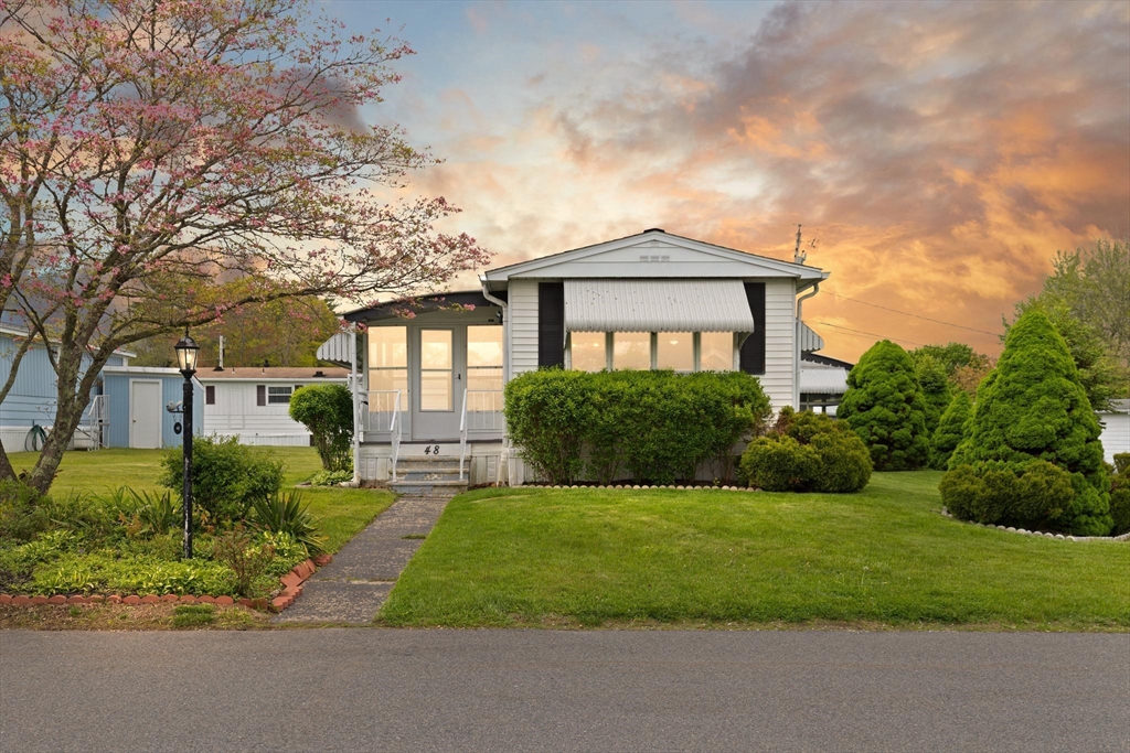 48 Easy Street Raynham, MA 02767 - Photo 1 of 17