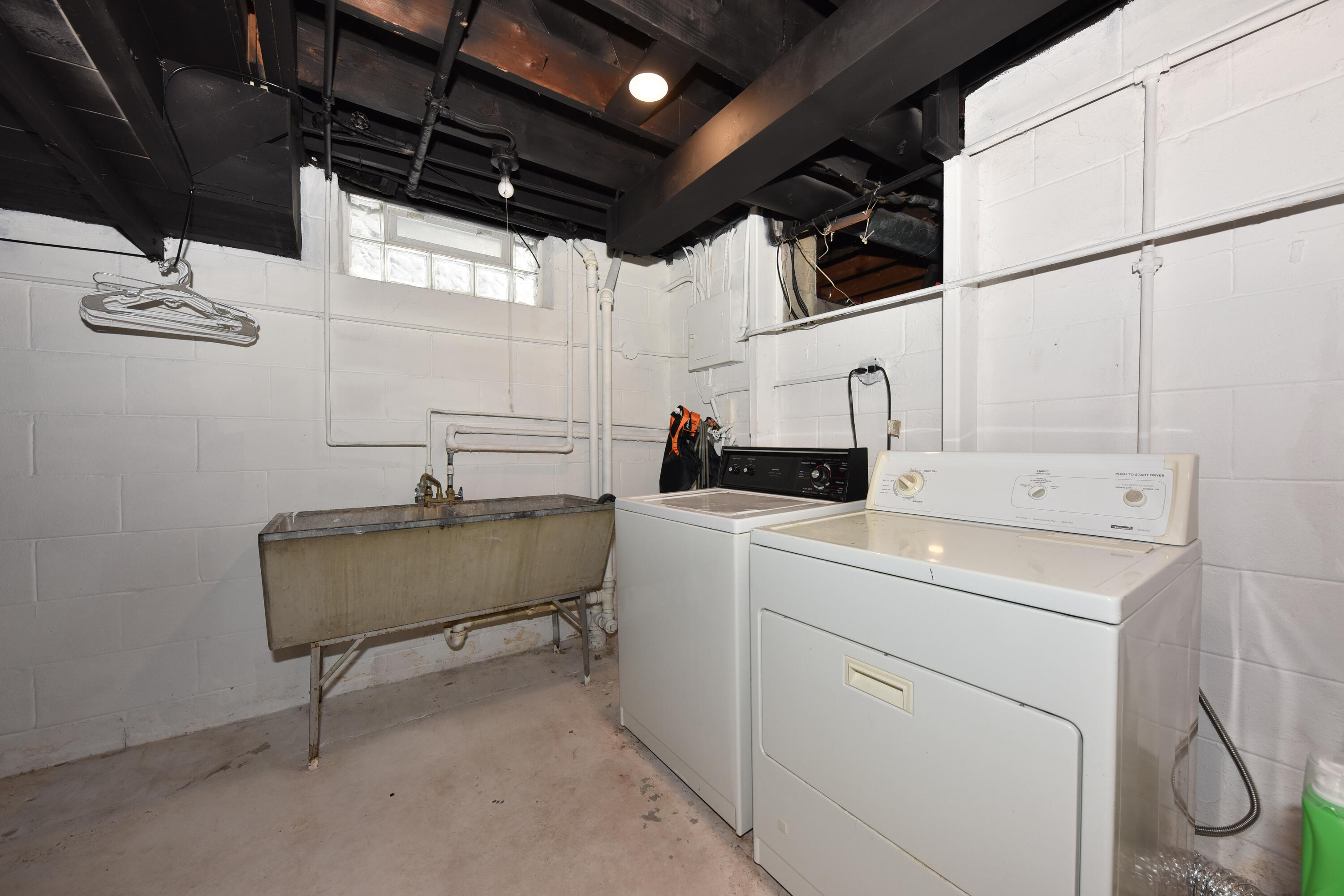 3341 North 88th Street Milwaukee, WI 53222 - Photo 22 of 37 Laundry - washer and dryer included