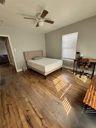 $2,000 | 8137 Wetherby Lane, Houston, TX 77075