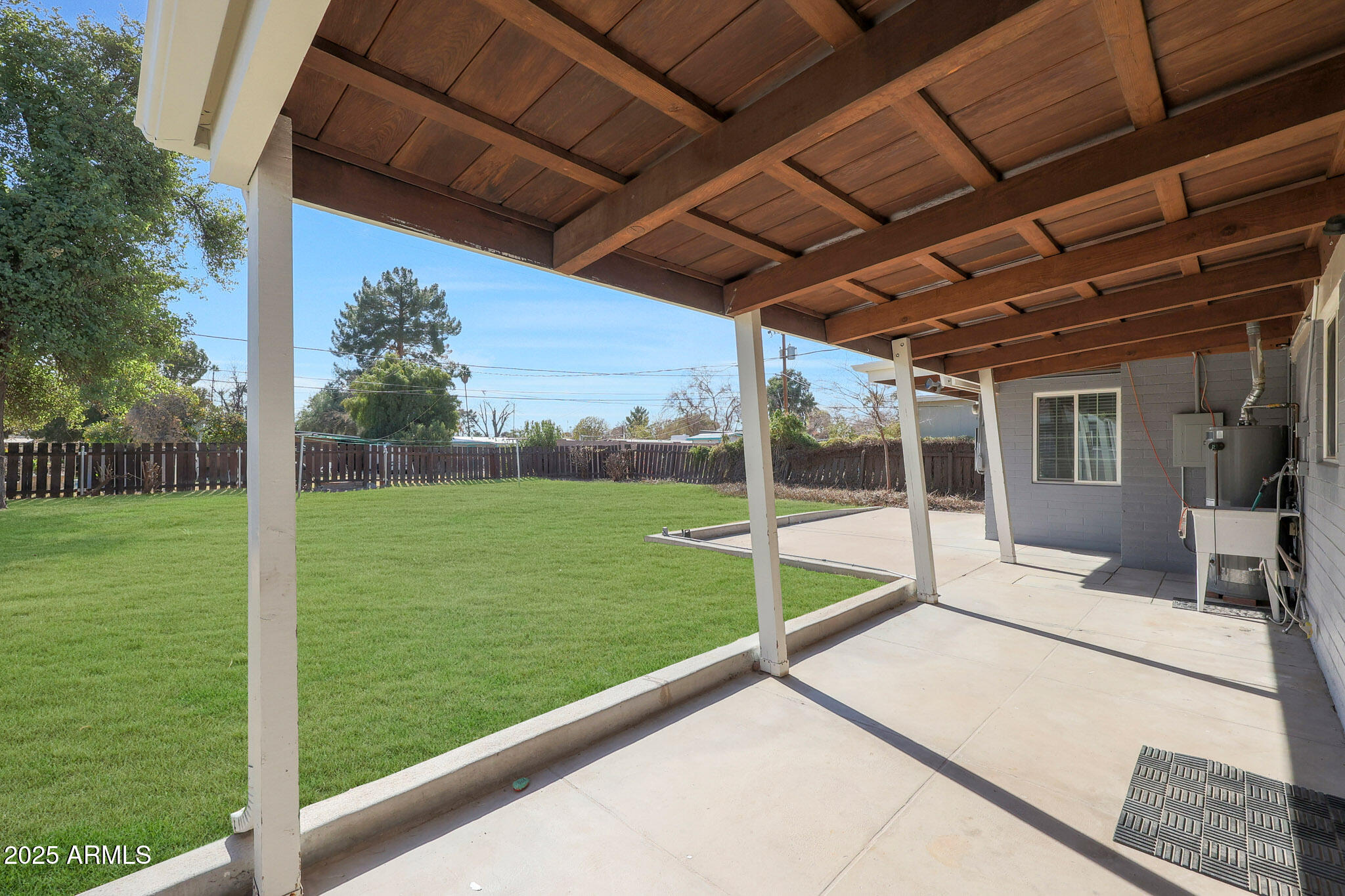 1425 East Rancho Drive Phoenix, AZ 85014 - Photo 24 of 25 Grass (4) (3)
