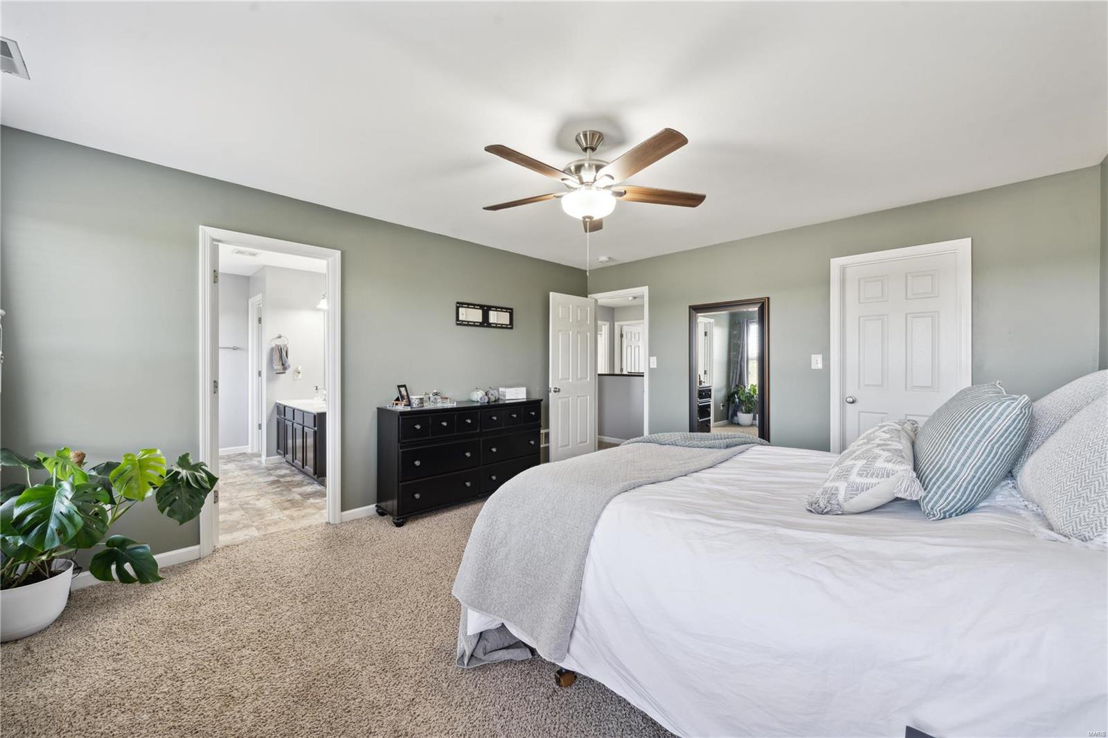 5587 Wavecrest Circle St. Charles, MO 63304 - Photo 11 of 22