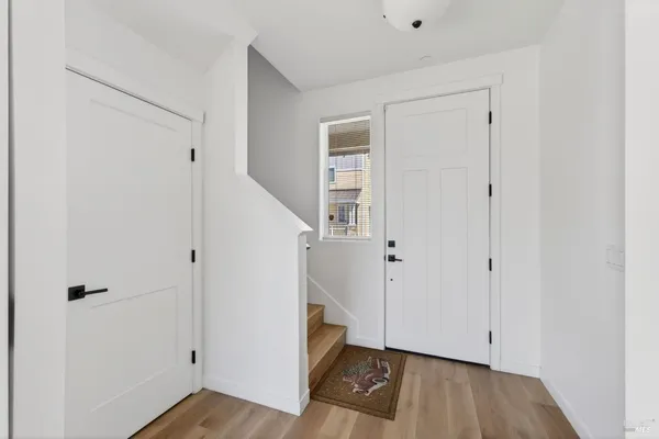 $700,000 | 2017 Elson Way, Santa Rosa, CA 95403