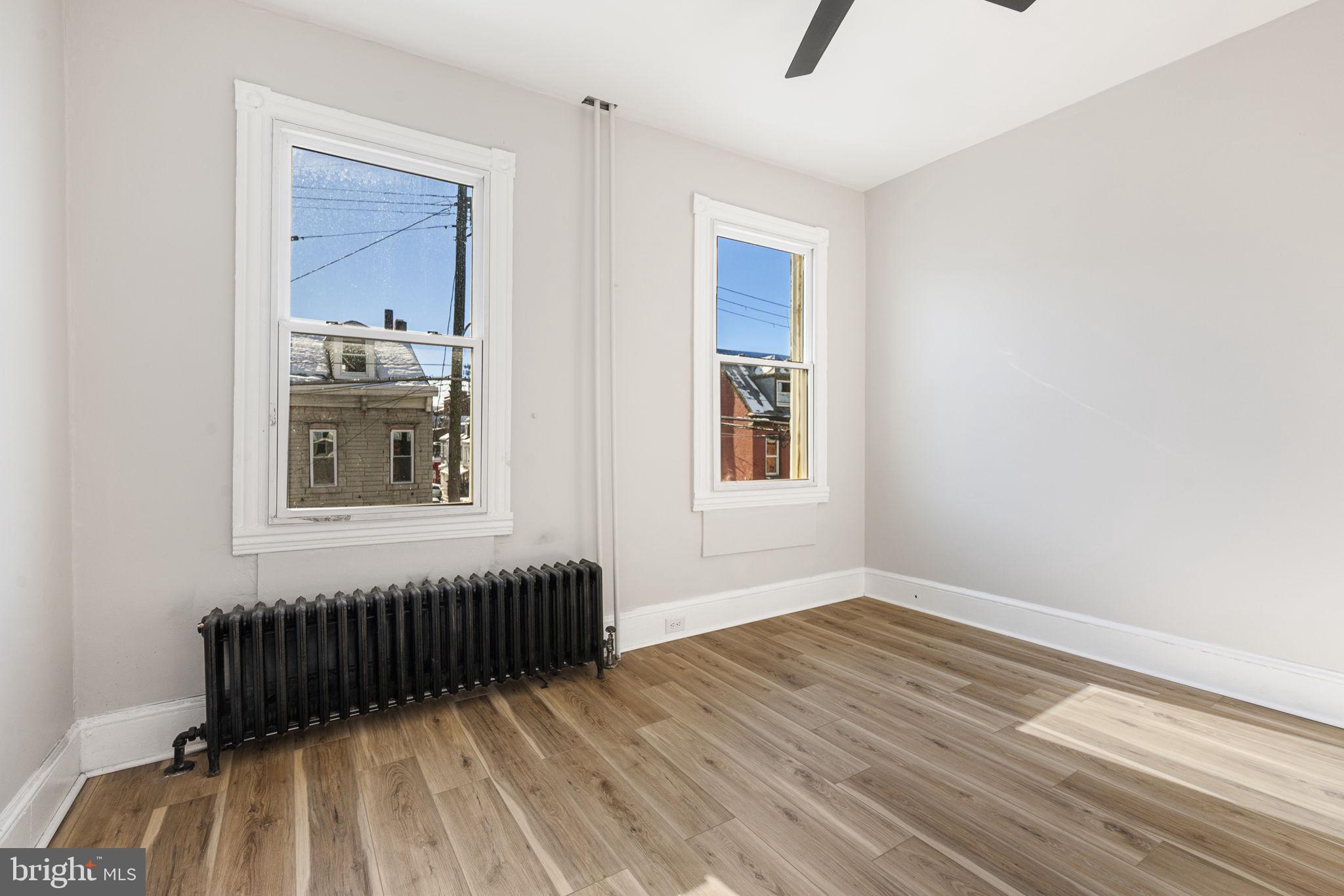 935 Muhlenberg Street Reading, PA 19602 - Photo 19 of 30