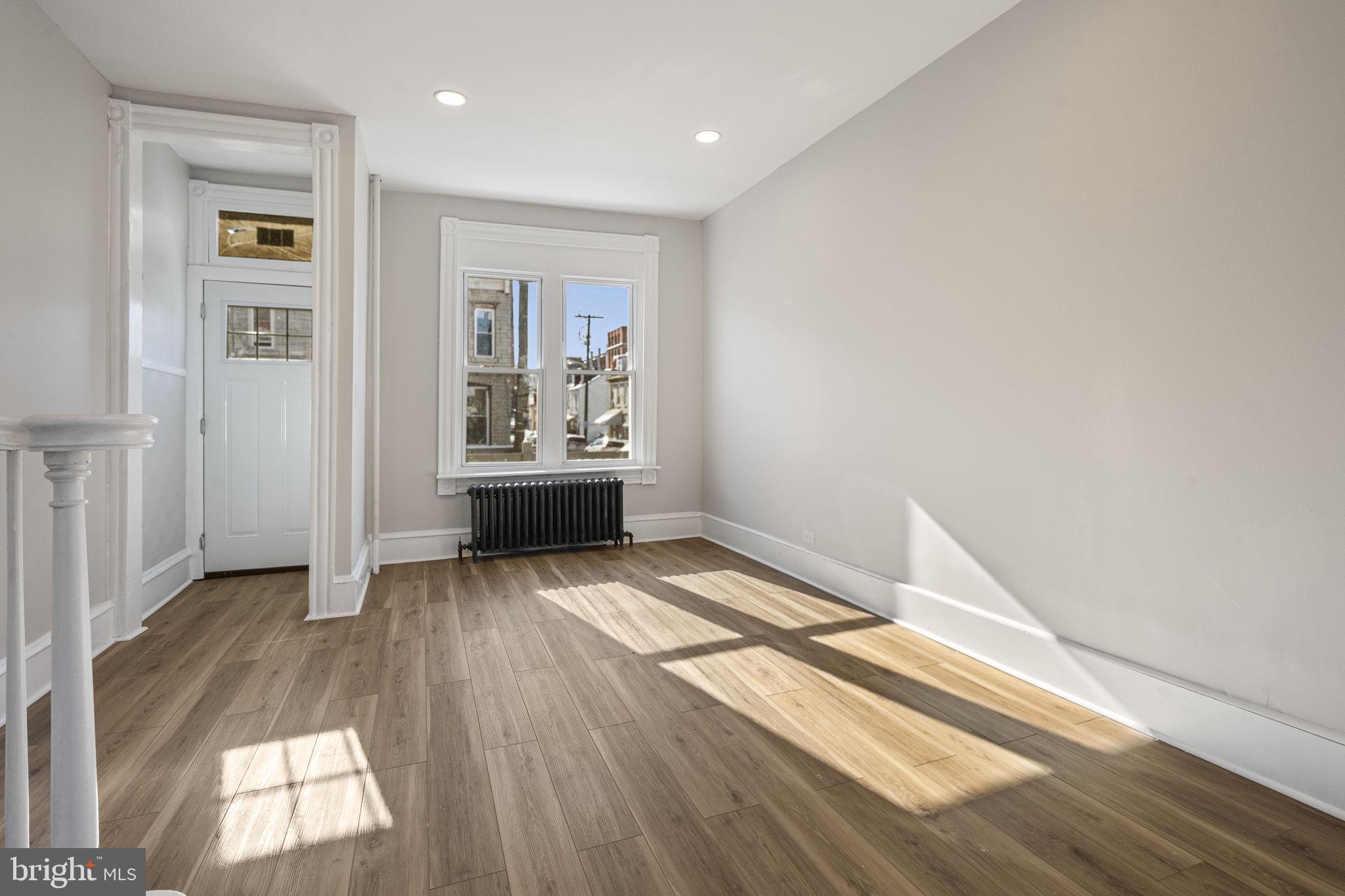 935 Muhlenberg Street Reading, PA 19602 - Photo 2 of 30