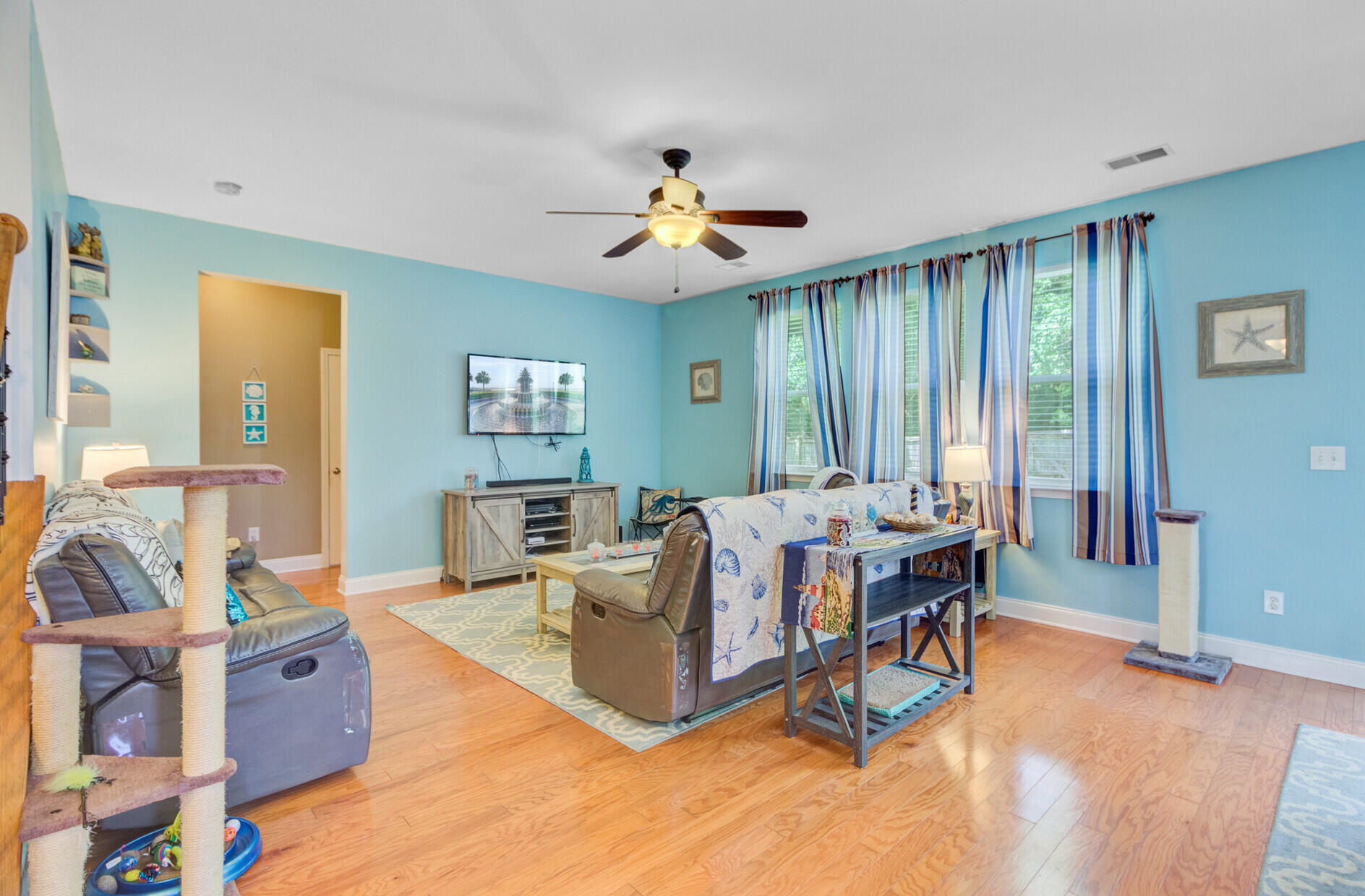 104 Study Street Ladson, SC 29456 - Photo 10 of 37 Large living area