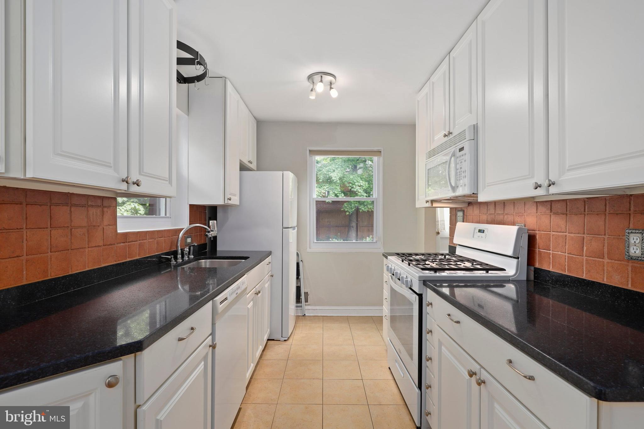 2719 Hardy Avenue Silver Spring, MD 20902 - Photo 12 of 41