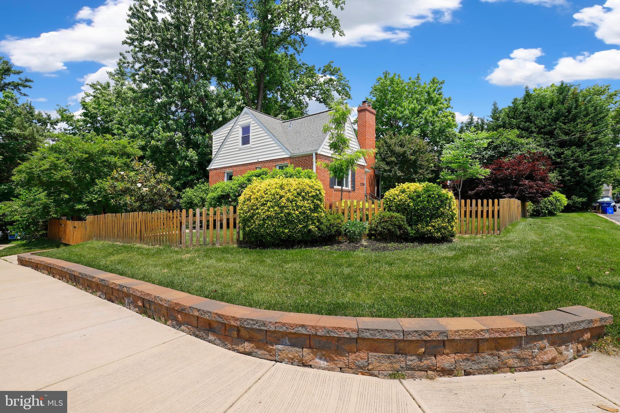 2719 Hardy Avenue Silver Spring, MD 20902 - Photo 3 of 41