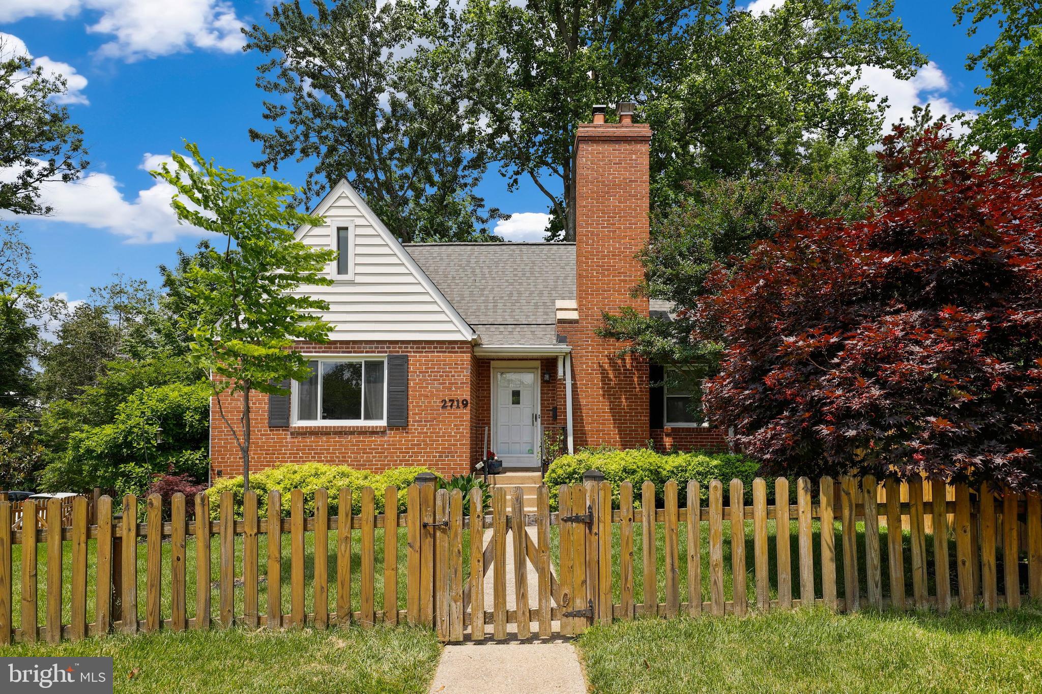 2719 Hardy Avenue Silver Spring, MD 20902 - Photo 4 of 41