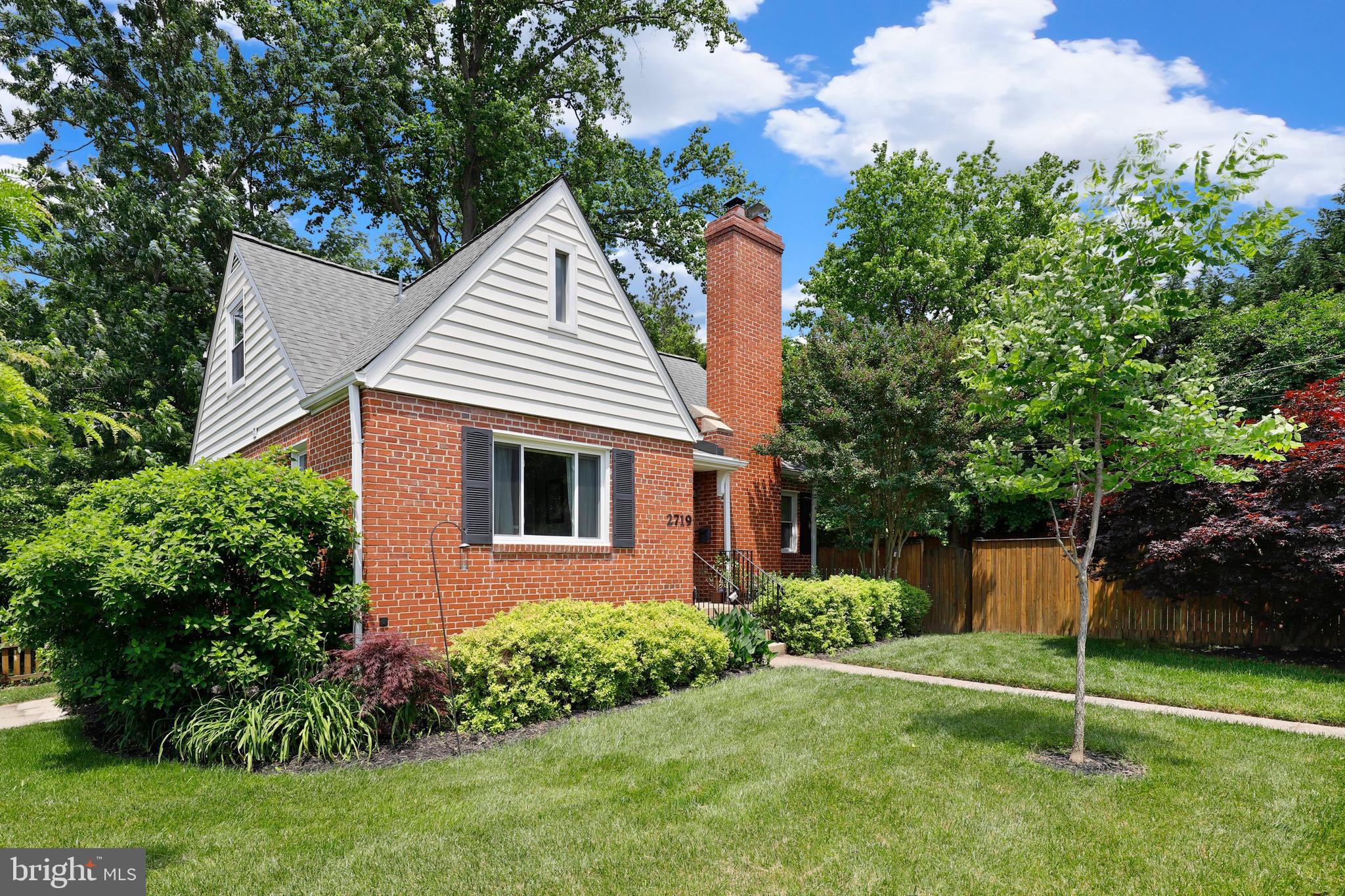 2719 Hardy Avenue Silver Spring, MD 20902 - Photo 5 of 41